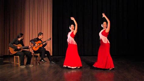 Entre dos Aguas, una danza struggente di passione e malinconia flamenco